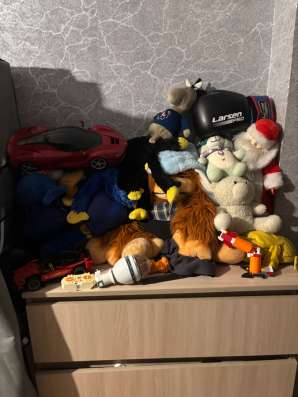 Продам игрушки все по 100-200