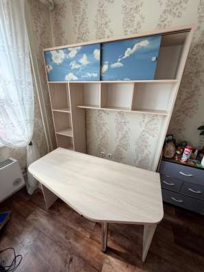 Продаю компьютерный стол. в Красноярске фото 3