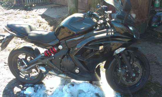 Срочно продам KAWASAKI ER650F в отличном состоянии