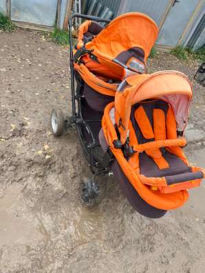 продам коляску 2х местную, в Вологде