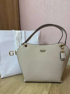 Новая женская сумка GUESS
