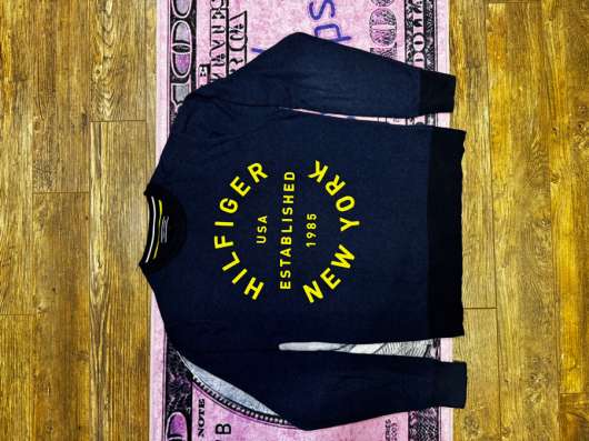 свитер tommy