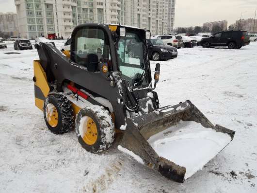 Мини-погрузчик JCB 190, 2013 г. в фото 8