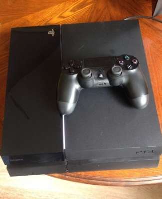 игровую приставку  PlayStation 4 в Барнауле
