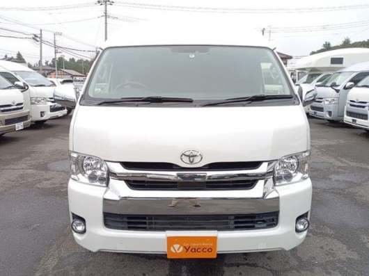 Toyota HiAce в Владивостоке фото 10