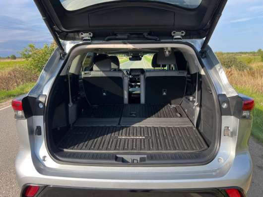 Toyota Highlander 2021г. в Москве фото 6