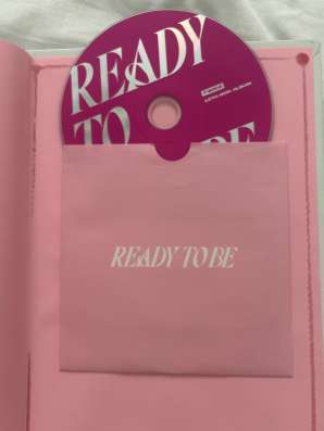 альбом TWICE READY TO BE в Москве