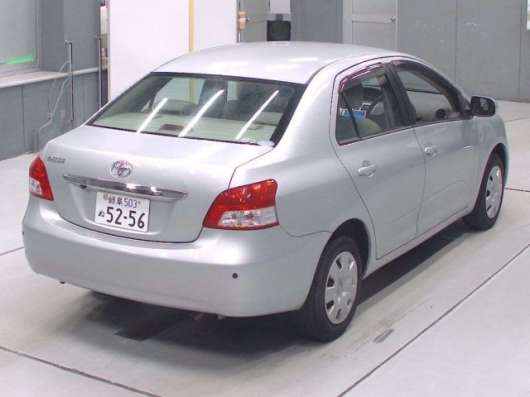 Toyota Belta в Владивостоке фото 5