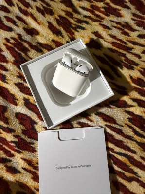 Наушники Apple AirPods 2 (2022)