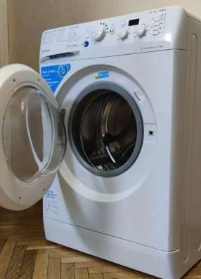 Стиральная машинка Indesit б/у в Москве