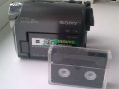 видеокамеру Sony Handycam DCR-HC48 в Калининграде