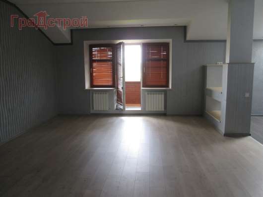 Продам трехкомнатную квартиру в Вологда.Жилая площадь 130  кв.м.Дом кирпичный.Есть Балкон. в Вологде фото 8