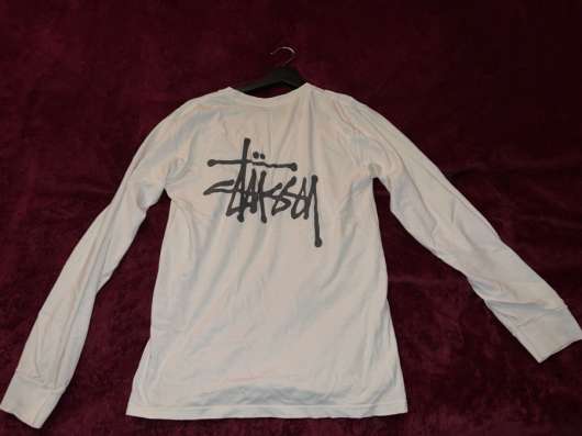 Оригинальный белый лонгслив Stussy (размер S) в Москве