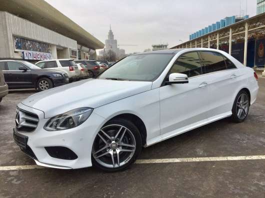 Mercedes-Benz E-Класс 300 в Москве