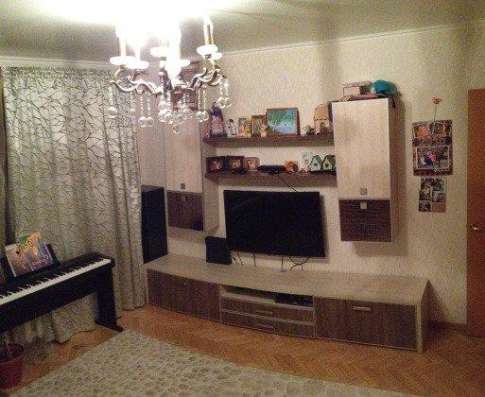 Продам трехкомнатную квартиру в Краснодар.Жилая площадь 64,80  кв.м.Этаж 8.Дом панельный.