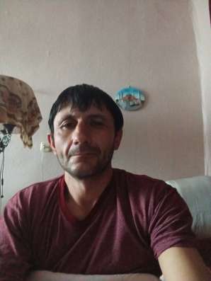 Павел, 45 лет, хочет пообщаться