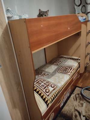 Двухъярусная кровать бесплатно