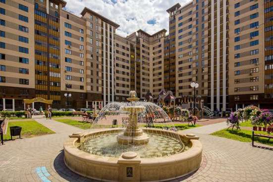 Продам однокомнатную квартиру в Одинцово. Жилая площадь 43,30 кв.м. Этаж 2. Дом монолитный.