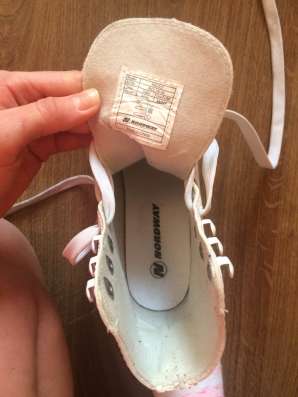 Продам детские фигурные коньки в Челябинске фото 8