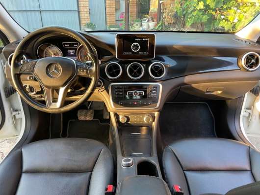 Мерседес CLA 200 в Оренбурге