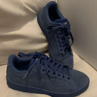 Кроссовки Adidas