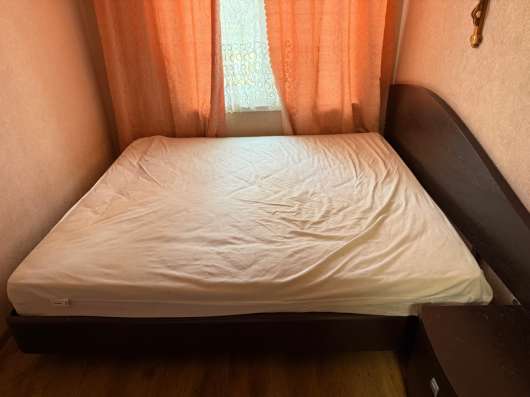 Кровать двухспальная 180/200