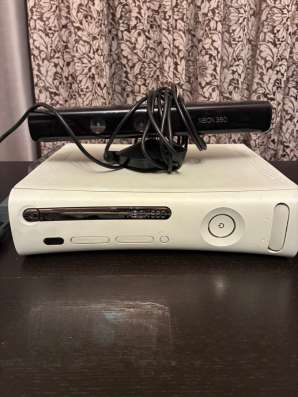 Продаю Xbox 360 (freeboot)+ kinetic