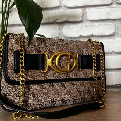 Сумка женская guess в Красноярске