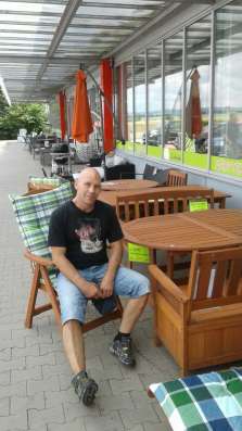 Alex, 49 лет, хочет пообщаться