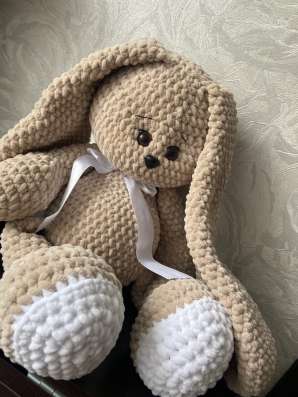Вязаная игрушка для малыша