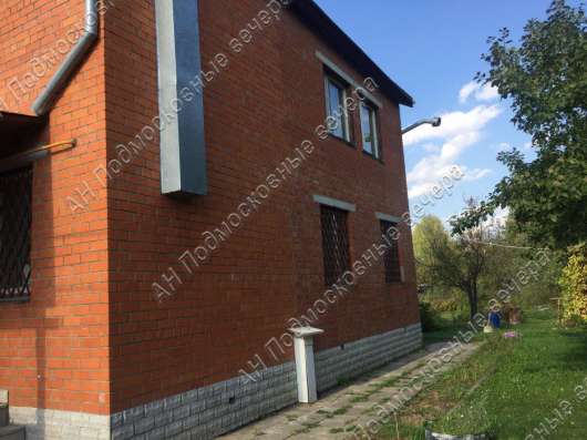 Продам коттедж в Москва.Жилая площадь 136  кв.м.Есть Электричество.