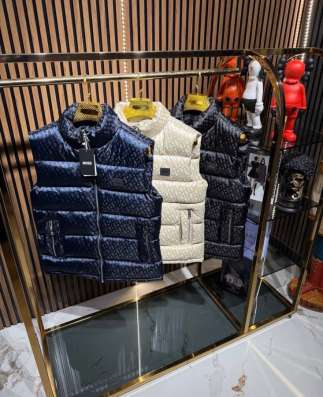Жилетка Hugo boss