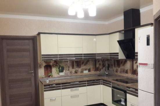Продам двухкомнатную квартиру в Краснодар.Жилая площадь 54  кв.м.Этаж 8.Дом монолитный.