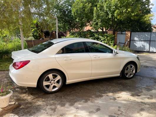 Мерседес CLA 200
