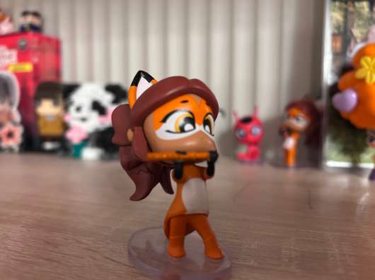 Фигурка риноруш из леди баг