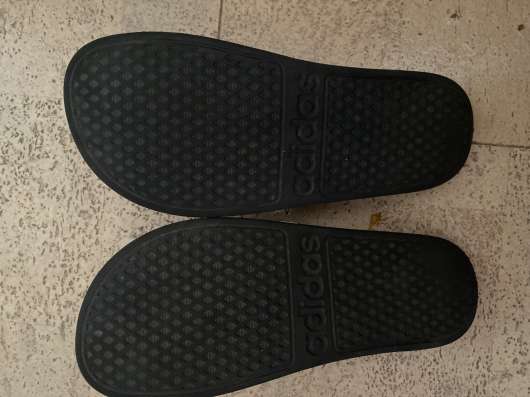 Тапки adidas в Челябинске
