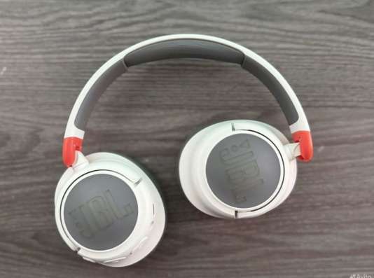 Наушники JBL