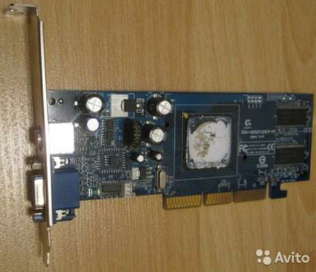Видеокарта AGP модель GV-N52128T-P