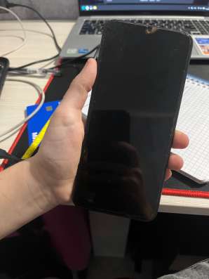 Продам телефон vivo Y35