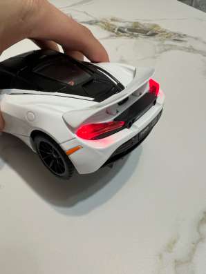 Машинка металлическая 1:24 McLaren в Москве фото 3