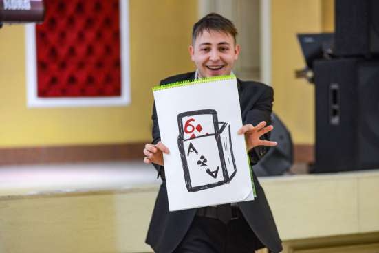 Фокусник Евгений Костенко
