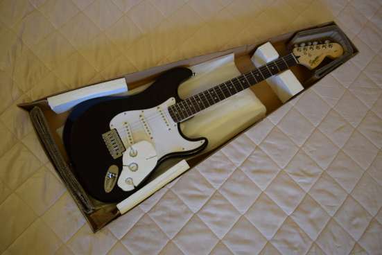 Fender Squier Affinity Strat Электрогитара новая