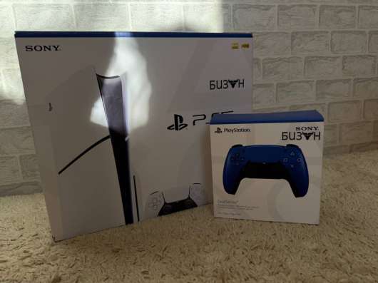 PlayStation 5 Slim (с дисководом) 1TB+Геймпад Sony