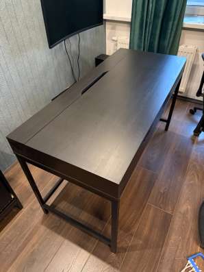 Письменный стол IKEA