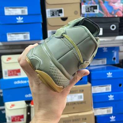 Кроссовки adidas в Москве фото 4