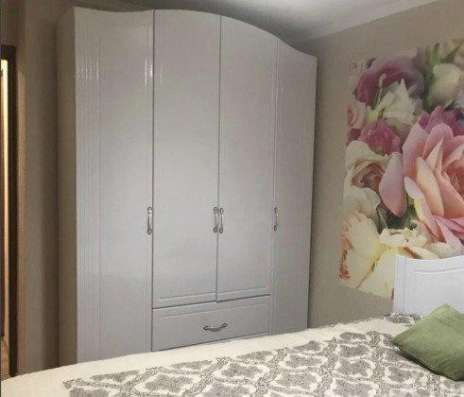 Продам трехкомнатную квартиру в Краснодар.Жилая площадь 67  кв.м.Этаж 4.Дом кирпичный.