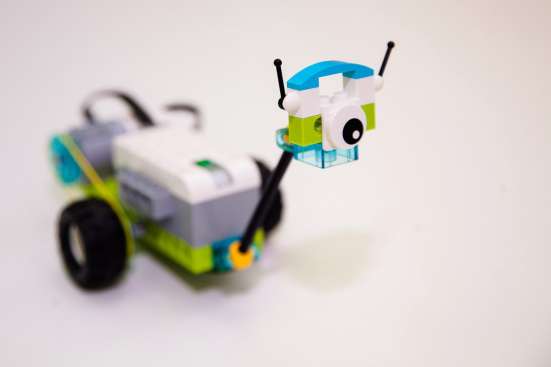 Детский центр конструктор lego 8-12 лет