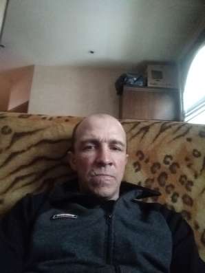 Николай, 43 года, хочет пообщаться