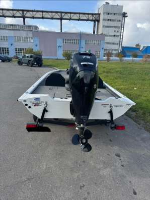 Катер Tracker фото 11