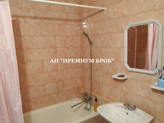 Продам двухкомнатную квартиру в Волгоград.Жилая площадь 65  кв.м.Дом панельный.Есть Балкон. в Волгограде